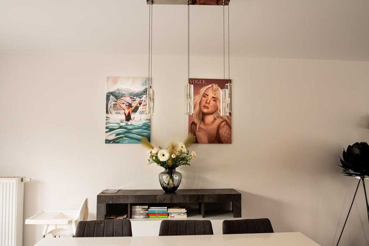 Chez Sabine Et Eric Maison Pour 6 Personnes Avec Piscine Chauffee Andenne Экстерьер фото
